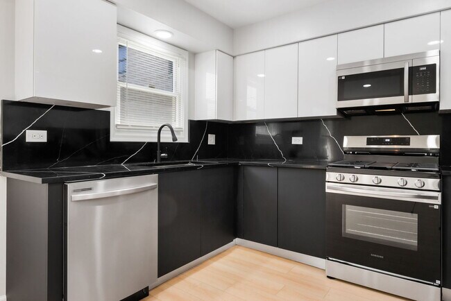 Foto del edificio - 6523 S Ellis Ave