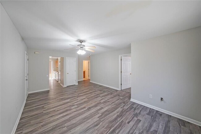 Foto del edificio - 703 Stonehaven Cir