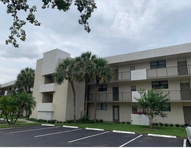 Building Photo - 2420 DC Country Club Boulevard