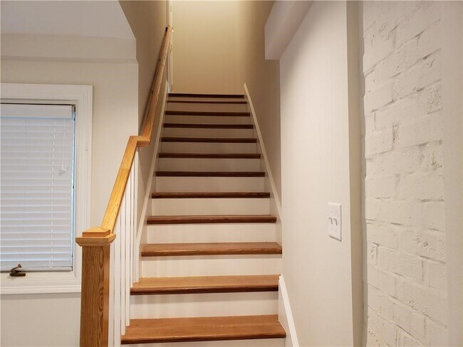 Foto del edificio - 6308 Patton St