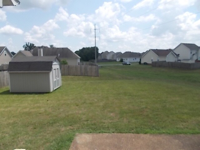 Building Photo - 2229 Dewey Dr