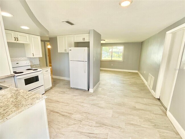Building Photo - 9715 Gray Fox Ln