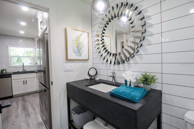 Foto del edificio - 1910 Morrill St