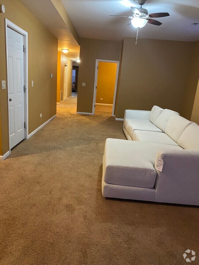 Apartments for Rent in 60609