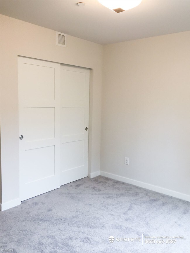 Foto del edificio - 3300 NE 65th St