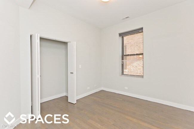 Foto del edificio - 2153 W Division St