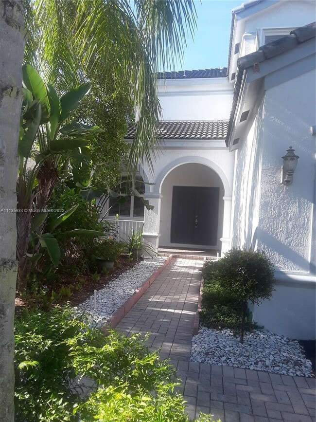 Foto del edificio - 1511 Maple Dr