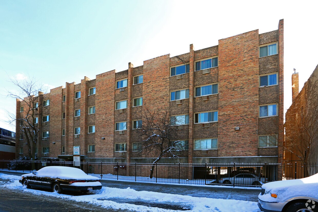 Primary Photo - 1533 W Jarvis Ave