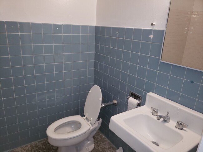 Foto del edificio - Nice 2 bedroom on Campus.