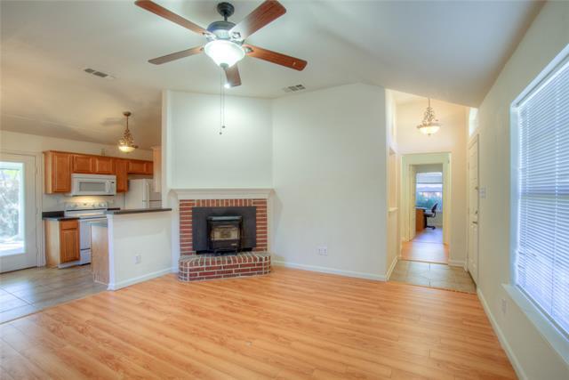 Building Photo - 616 Mustang Ct