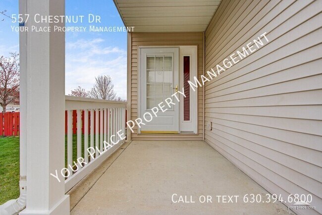 Foto del edificio - 557 Chestnut Dr