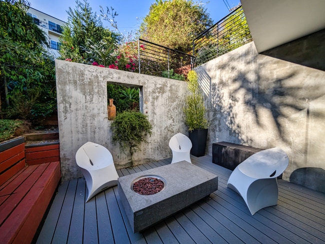 Foto del edificio - 2717 Lytelle Pl