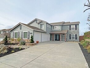 Building Photo - 6279 Skywalker Dr