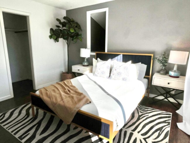 Foto del edificio - 1344 Top Rail Ln