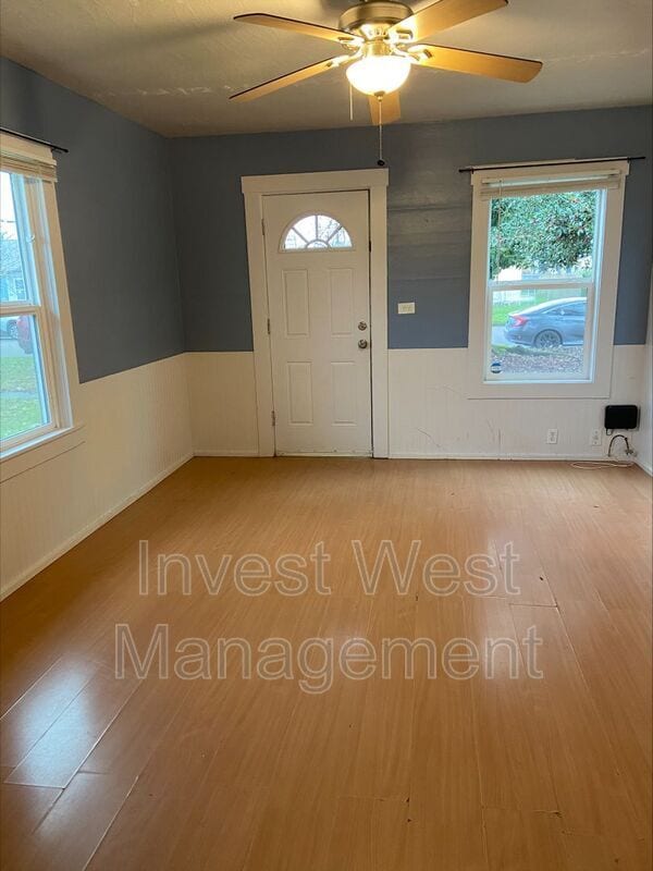 Building Photo - 1141 8th Ave