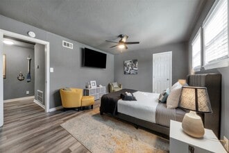 Building Photo - 3218 Ave Q 1/2