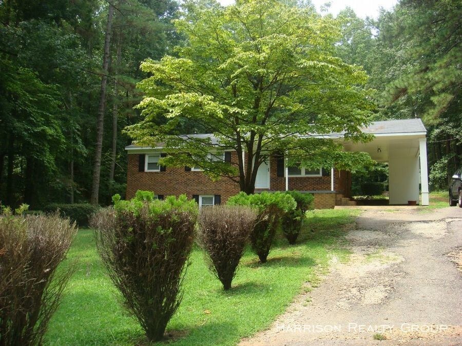 Primary Photo - 3BR/1.5BA Ranch with Finished Basement