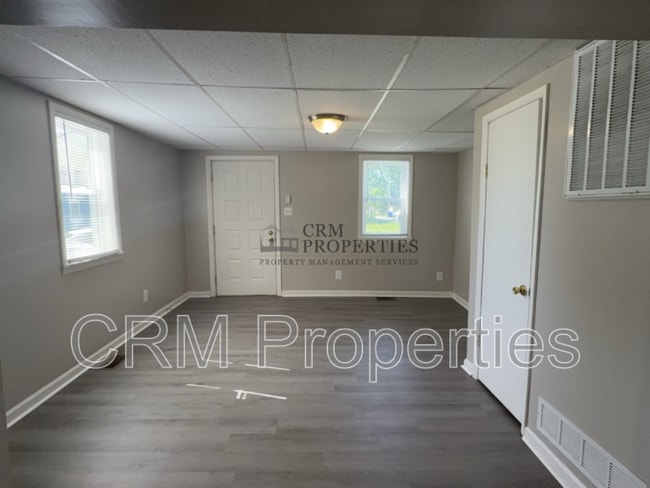Building Photo - 508 W Lordeman St