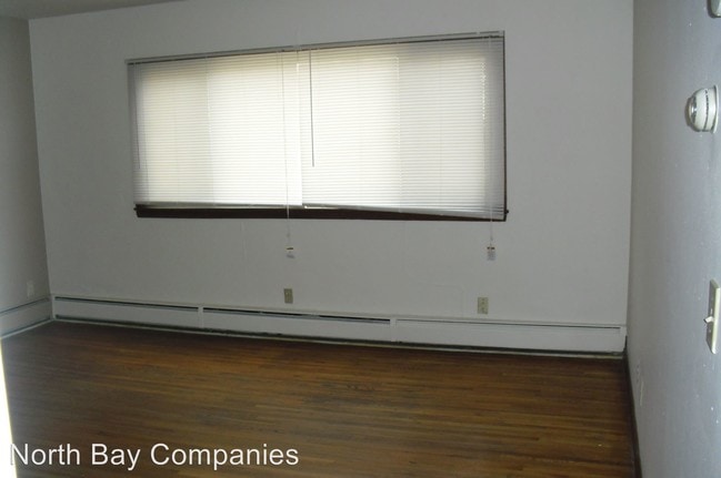 Foto del interior - 327 University Ave SE