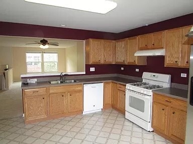 Building Photo - 548 Conservatory Ln