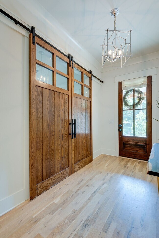 Foto del edificio - 118 Cheekwood Terrace