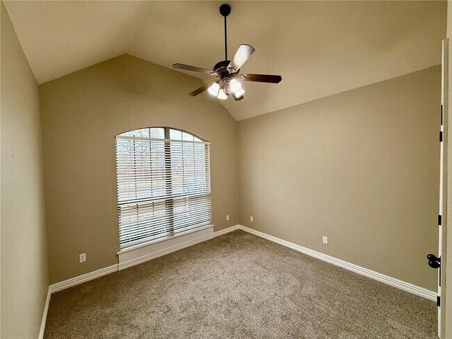 Building Photo - 4221 Zion Valley Dr