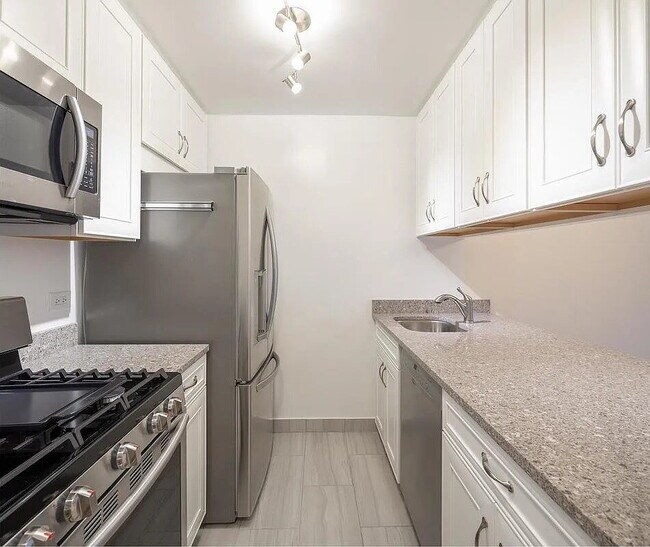 Foto del edificio - 1 BEDROOM APARTMENT FOR RENT