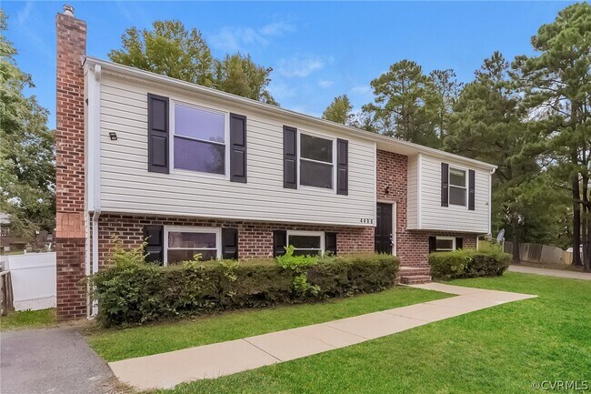 Foto del edificio - 4400 Fieldstone Ct