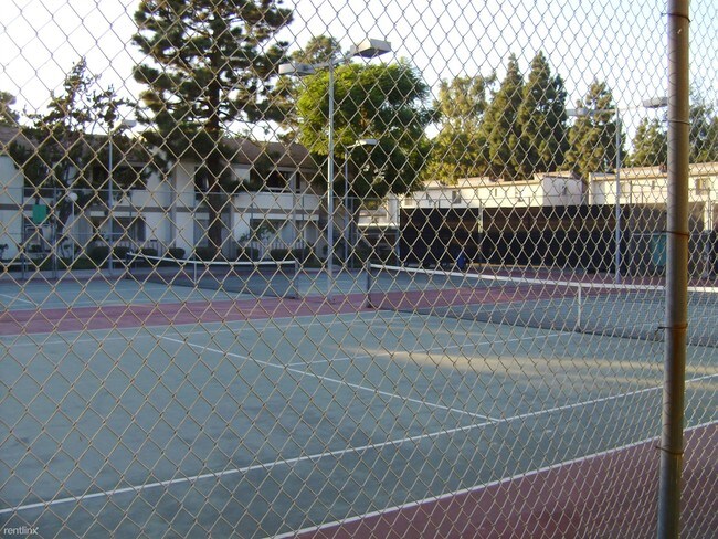 Foto del edificio - 2835 S Fairview St