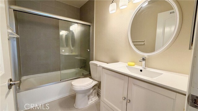 Foto del edificio - 3028 W Cheryllyn Ln