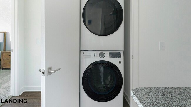 Foto del edificio - 2110 Birkhall St