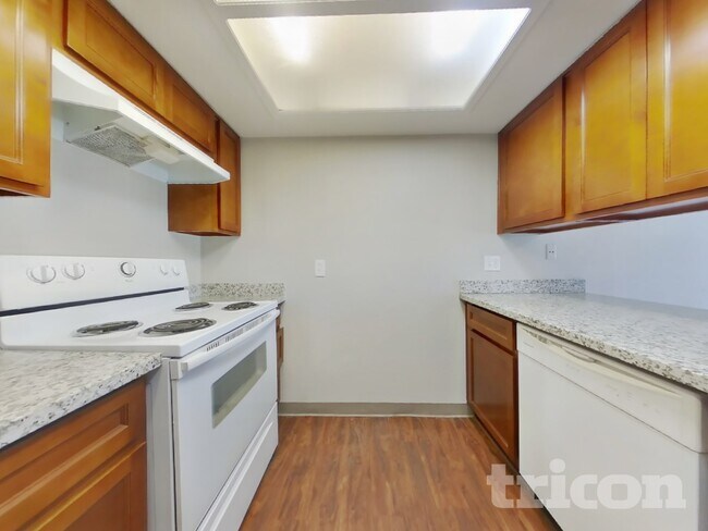 Foto del edificio - 1109 Nadene Dr