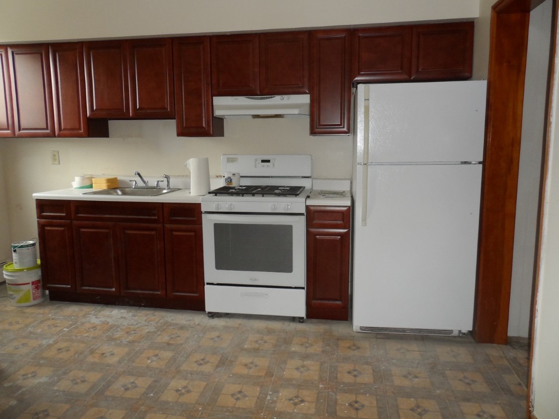 Foto principal - 549 Newark Ave