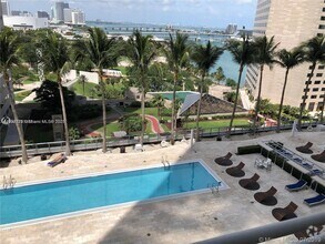 Building Photo - 325 S Biscayne Blvd