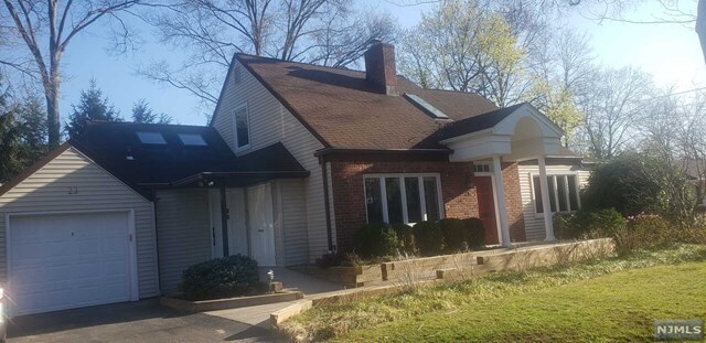 Primary Photo - 23 Benjamin Rd