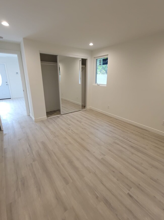 Building Photo - 7618 De Soto Ave