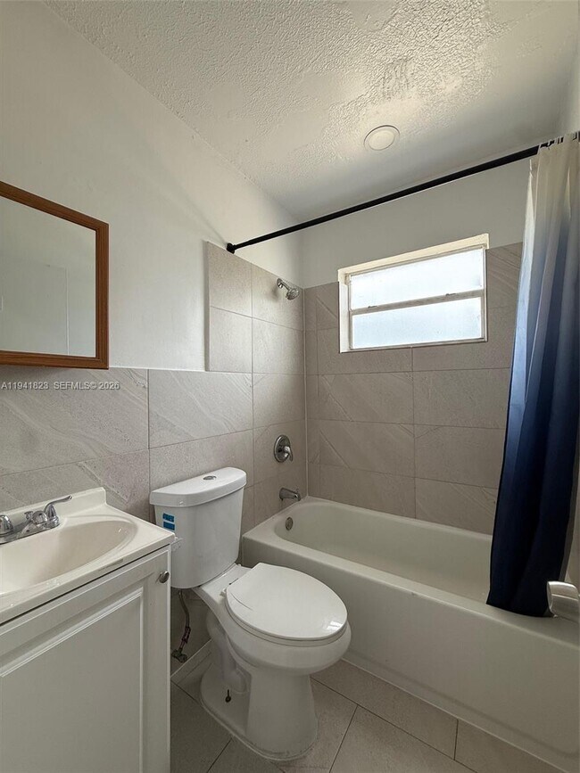 Foto del edificio - 600 NW 116th Terrace