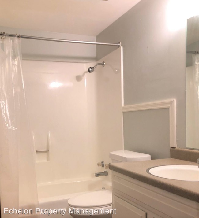 Foto del edificio - 673 Sheridan St