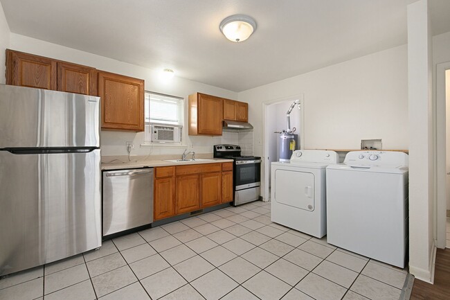 Building Photo - 4031 Goodell Ln