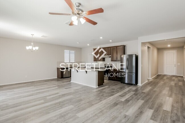 Building Photo - 3 Bedroom with Large Covered Patio!