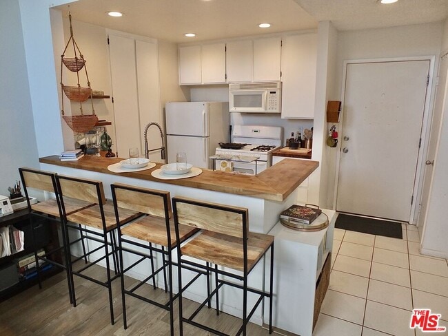 Building Photo - 826 Coriander Dr