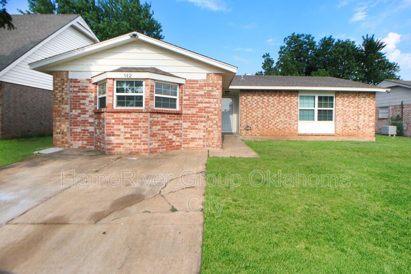 Primary Photo - 912 Craig Dr