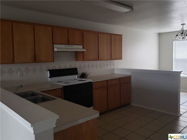 Foto del edificio - 3406 Hereford Ln