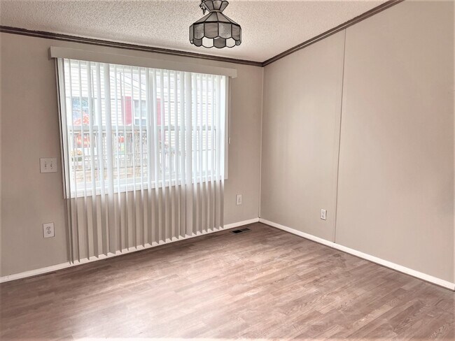 Foto del edificio - 288 Partridge Dr