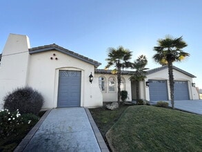 Building Photo - 13045 Ridgewood Way