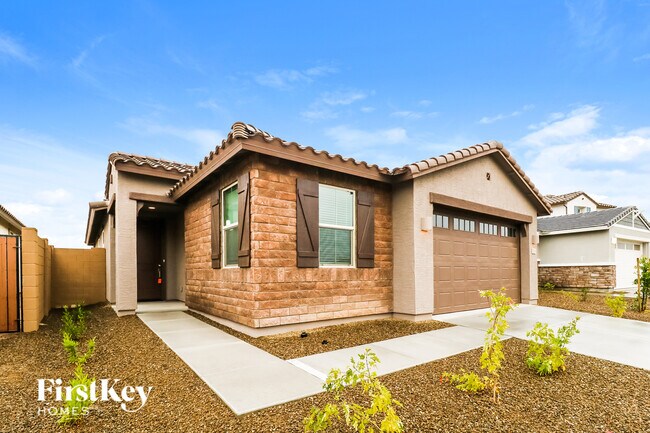 Building Photo - 12516 W Kaler Dr