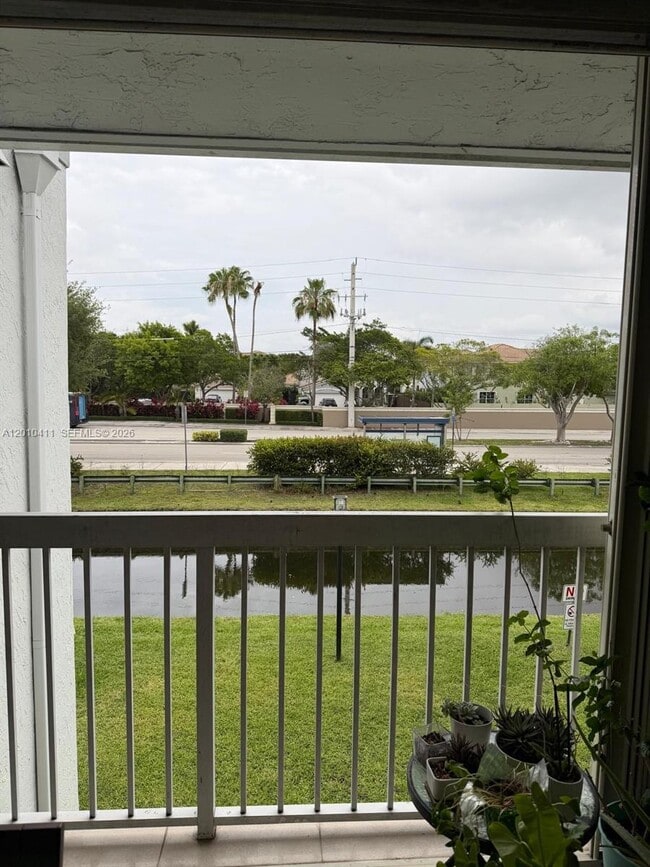 Foto del edificio - 4697 NW 97th Ct