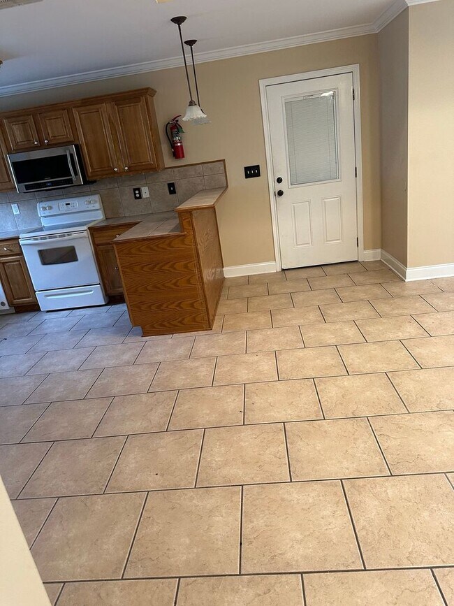 Building Photo - 3-Bedroom 2-Bathroom Home in Thibodaux