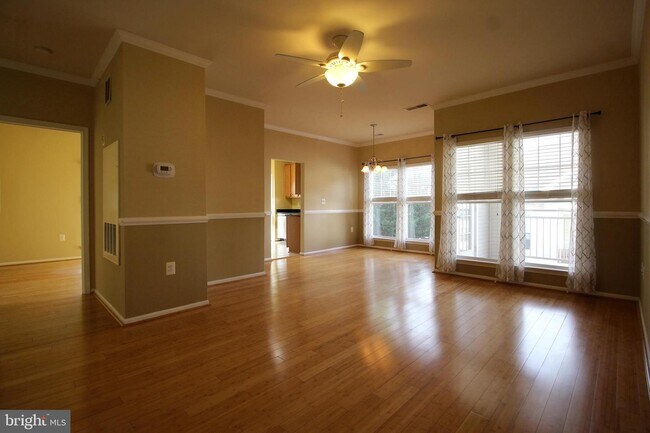 Building Photo - 1519 North Point Dr