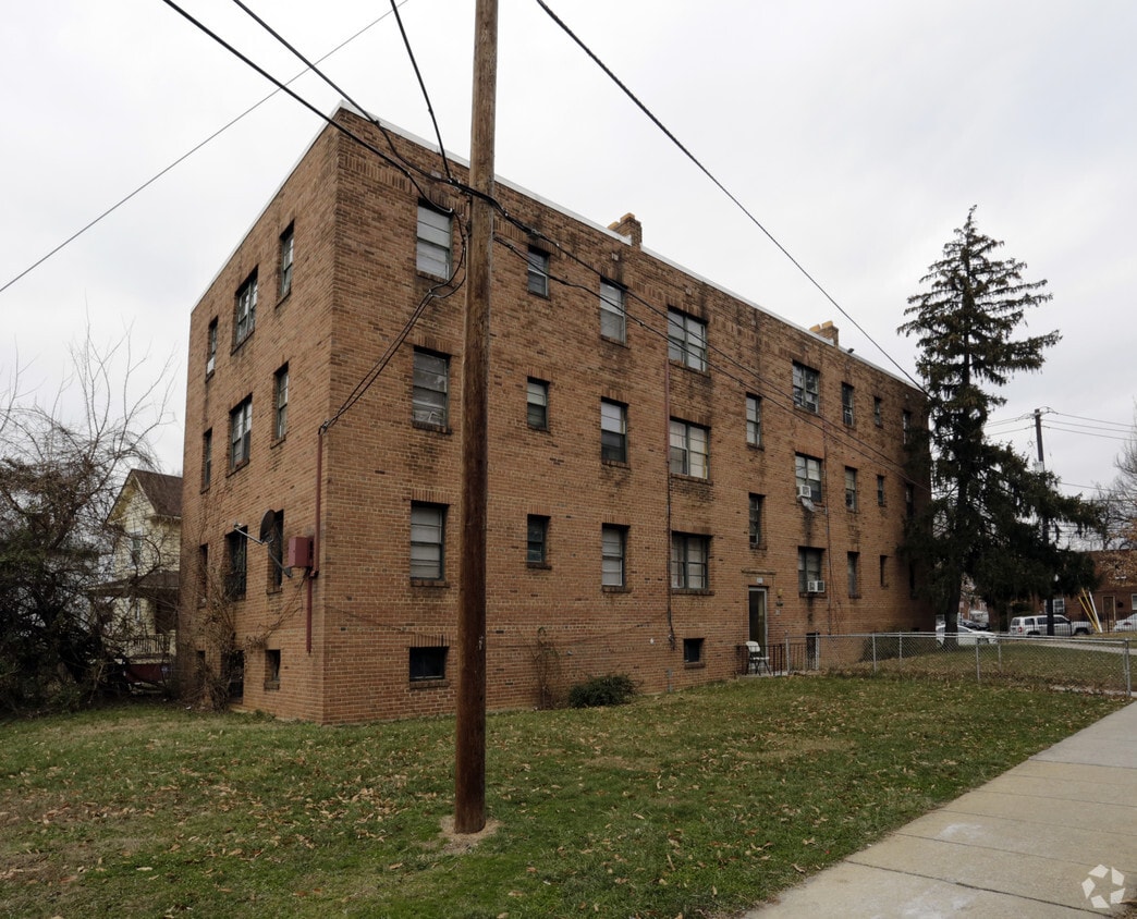 Primary Photo - 2425-2431 Alabama Ave SE